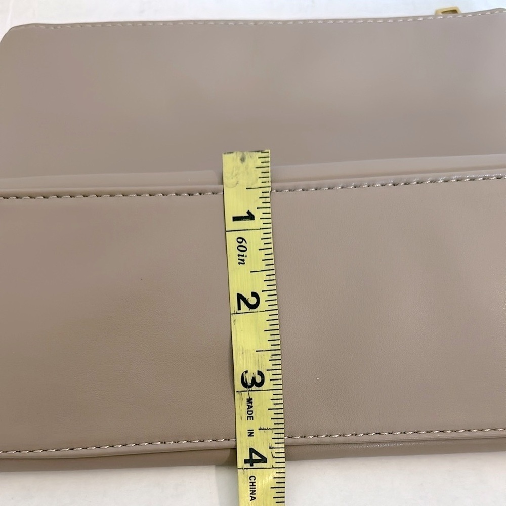 Melie Bianco Zip Top Tan Pouch Clutch NWOT - Picture 16 of 16